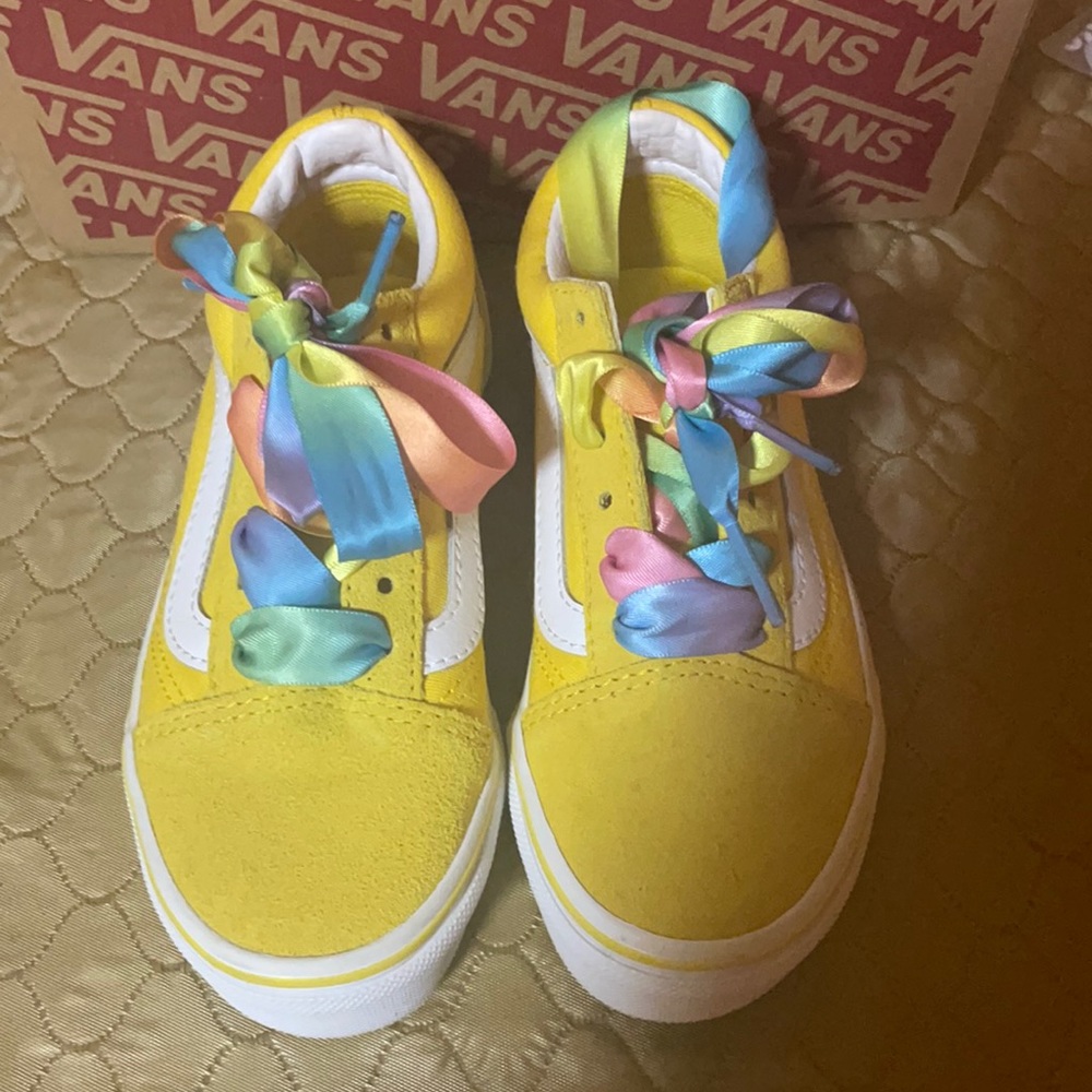Little girl vans